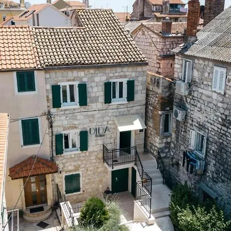 Sps Apartment Split